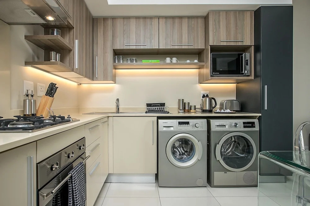801 The Tyrwhitt Rosebank - Adults Only