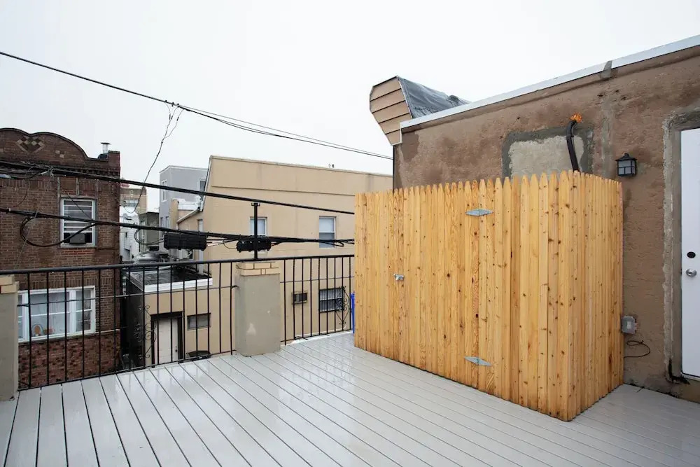 Stylish Minimalist Stay in City Center