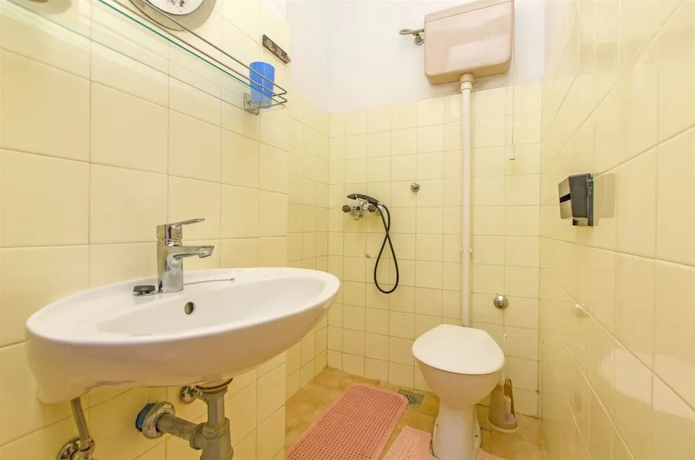 Apartments Bozjidar