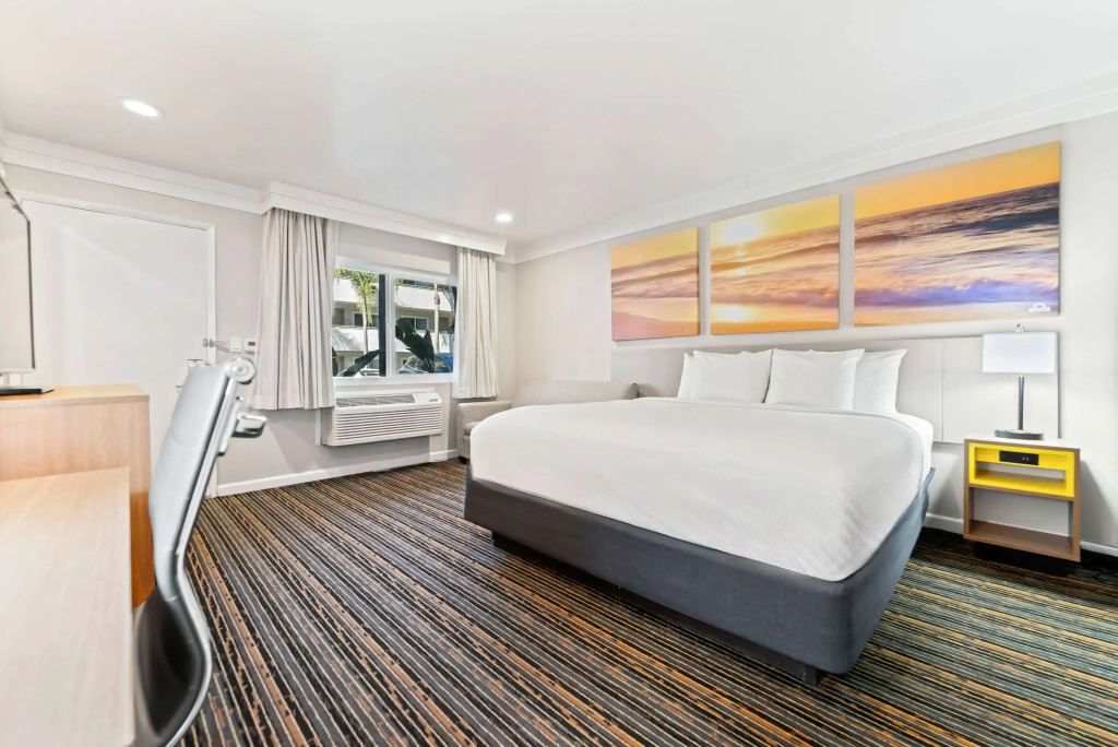 Days Inn by Wyndham San Diego Hotel Circle