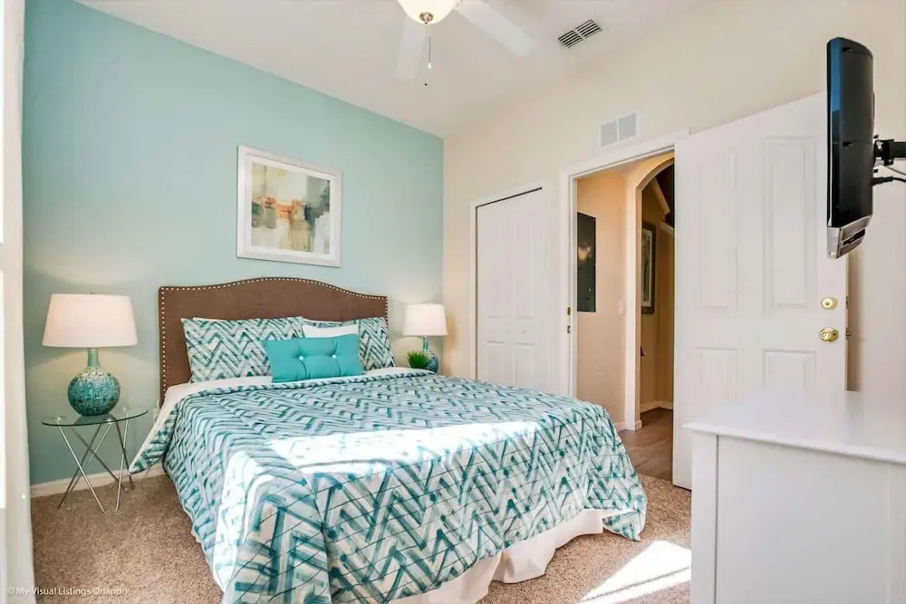 537 Regal Palms