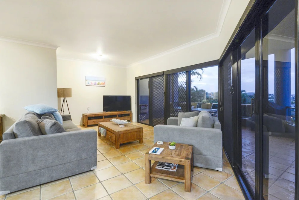 Airlie Harbour Apartment - Airlie Beach