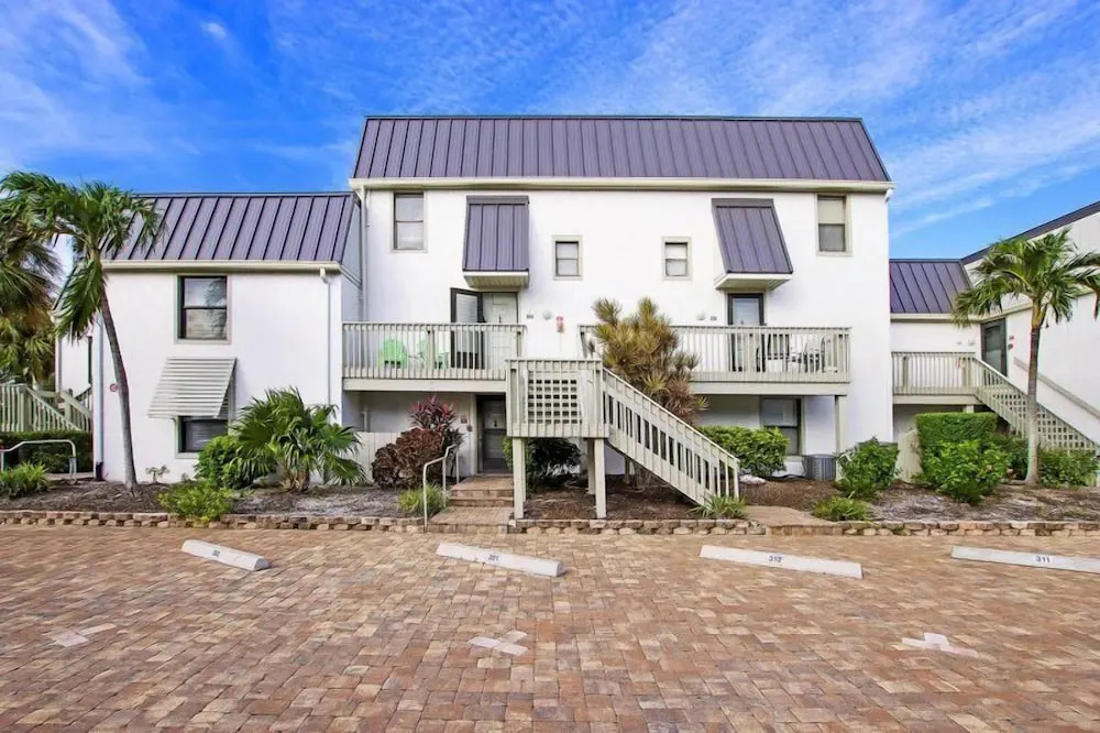 Mariner Pointe 323