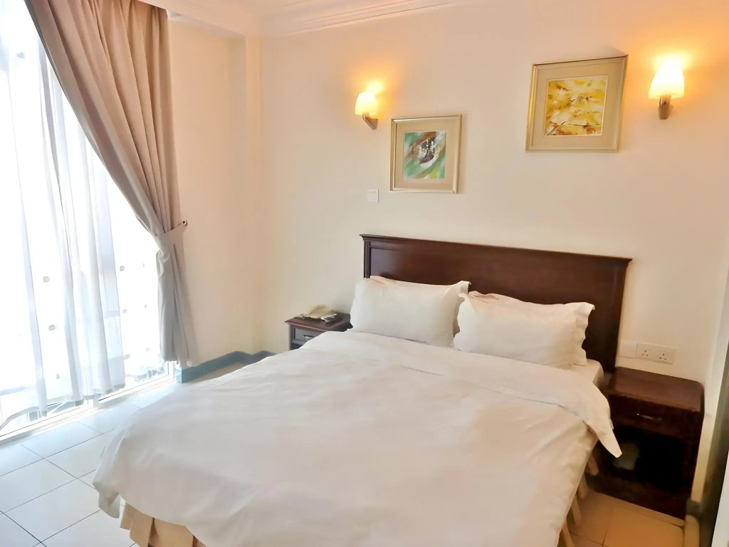 De Galleria Hotel