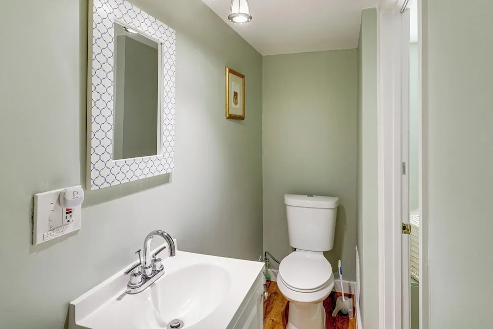 Near Trails! Riverside 2-unit Combo in Franklin