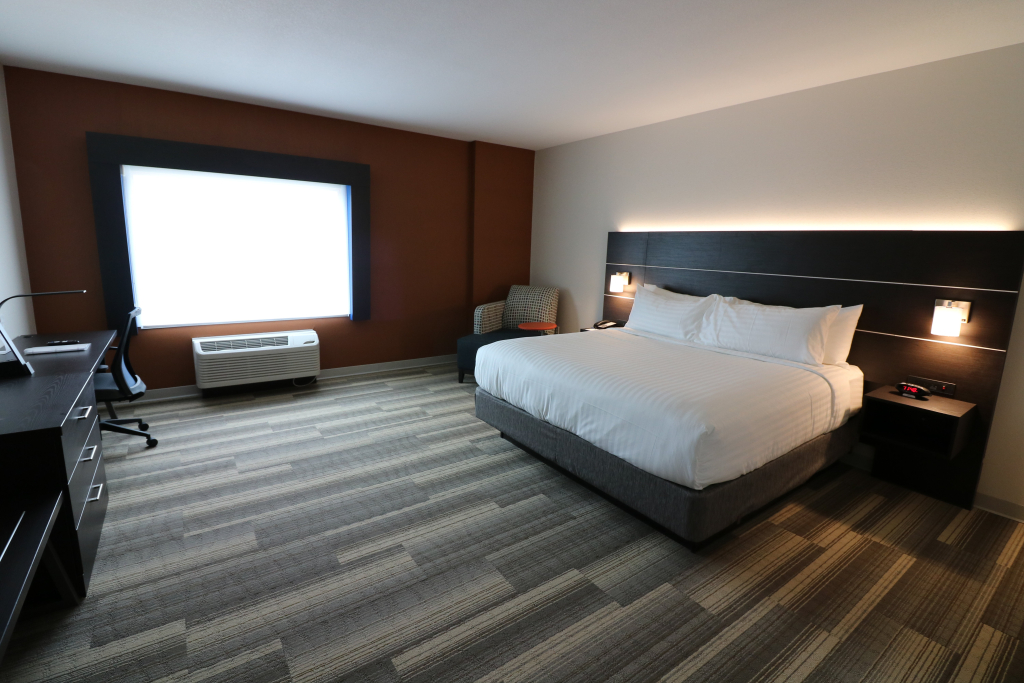 Holiday Inn Express & Suites - Coffeyville by IHG