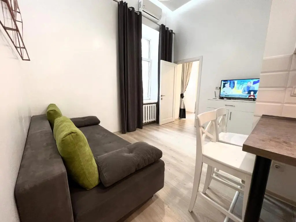 Kyiv 2Rooms White Apartment