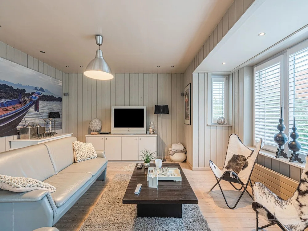 Charming Villa with Sauna in Westende