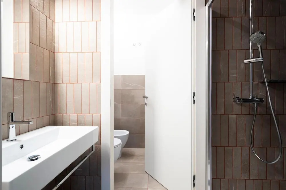 Alkamuri Posh Hotel Spa - 102 Suite Deluxe
