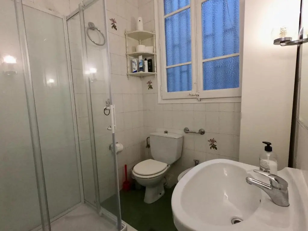 Grand Central Apartment