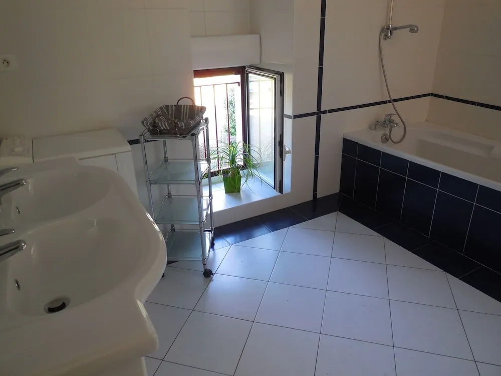 Family Escape with Terrace