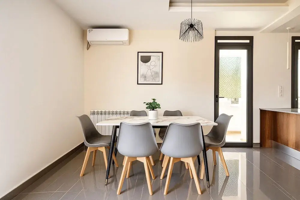 Appartement coquet de 3 pièces à Birkhadem
