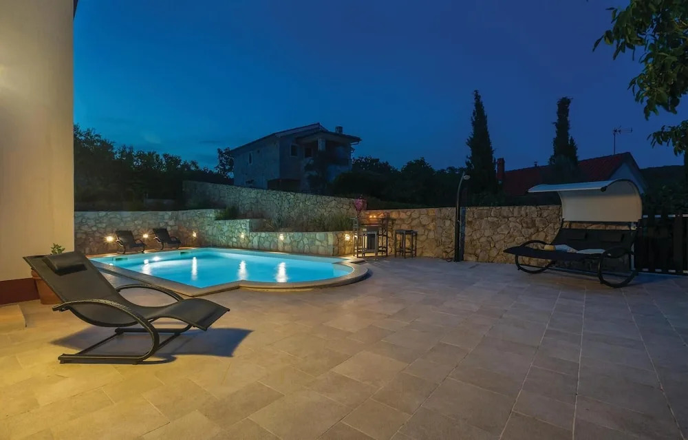 Amazing Home In Kornic