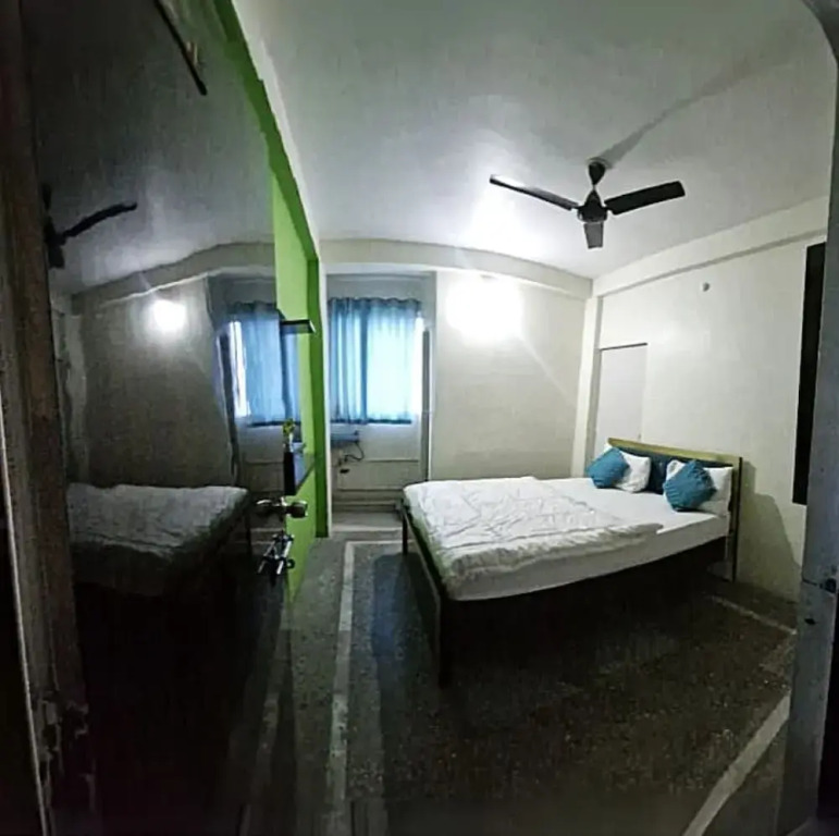 Hotel Meri & Residency