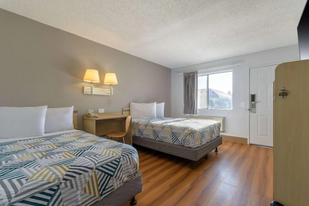 Motel 6 Hayward, CA- Silicon Valley Gateway