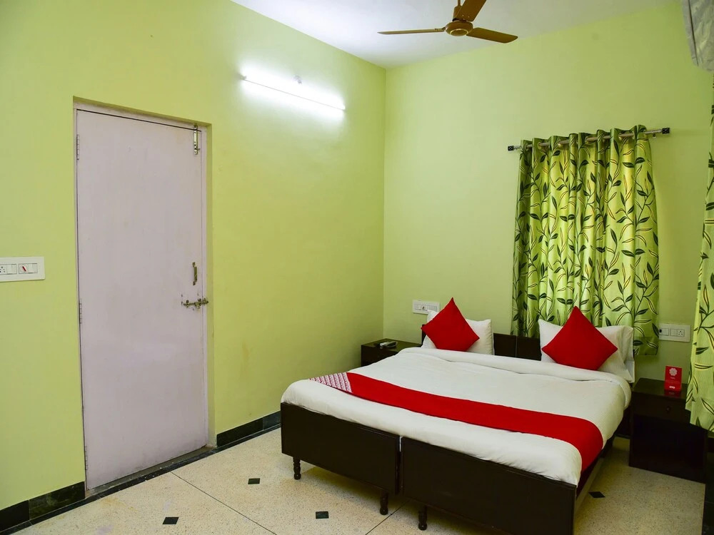 OYO 13274 Home Modern Villa Near Jeevantaara Resort