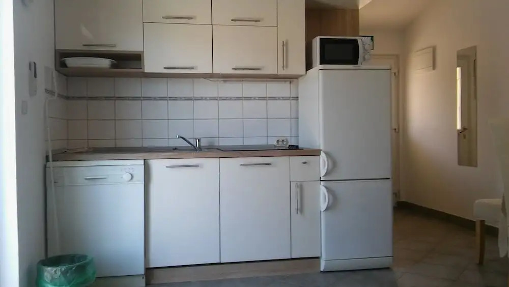 Room in Apartment - Great Location Just a Short Walk From the Beach and Downtown Biograd - 4 Guests!