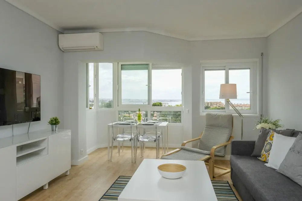 Elegant loft with Cascais's sea view