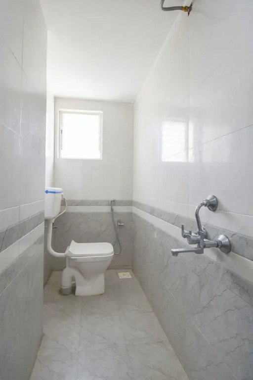 FabHotel Keshava Executive - Nr Mahadji Shinde Chhatri