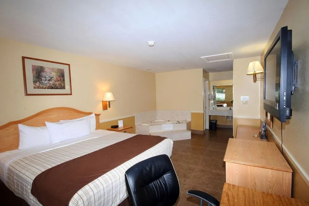 Edinburg Executive Inn