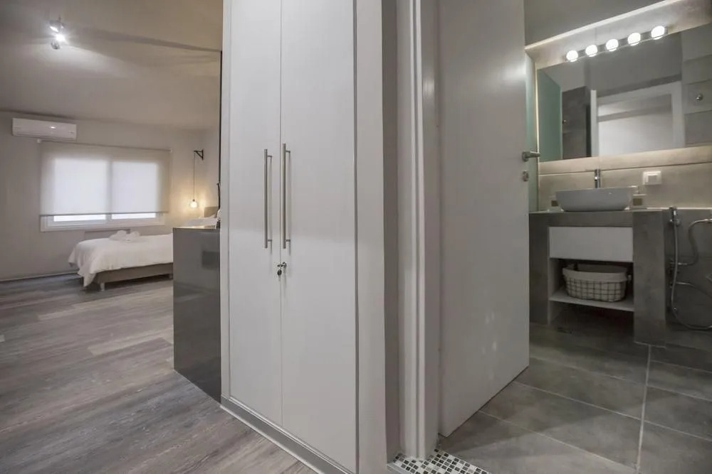 Homelike Studio in the Heart of City 2