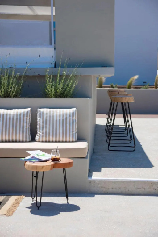 Paros Comfy Suites