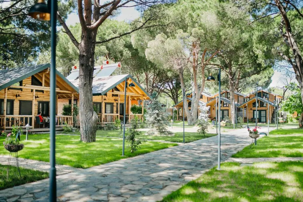 Pino Mar Luxury Bungalows