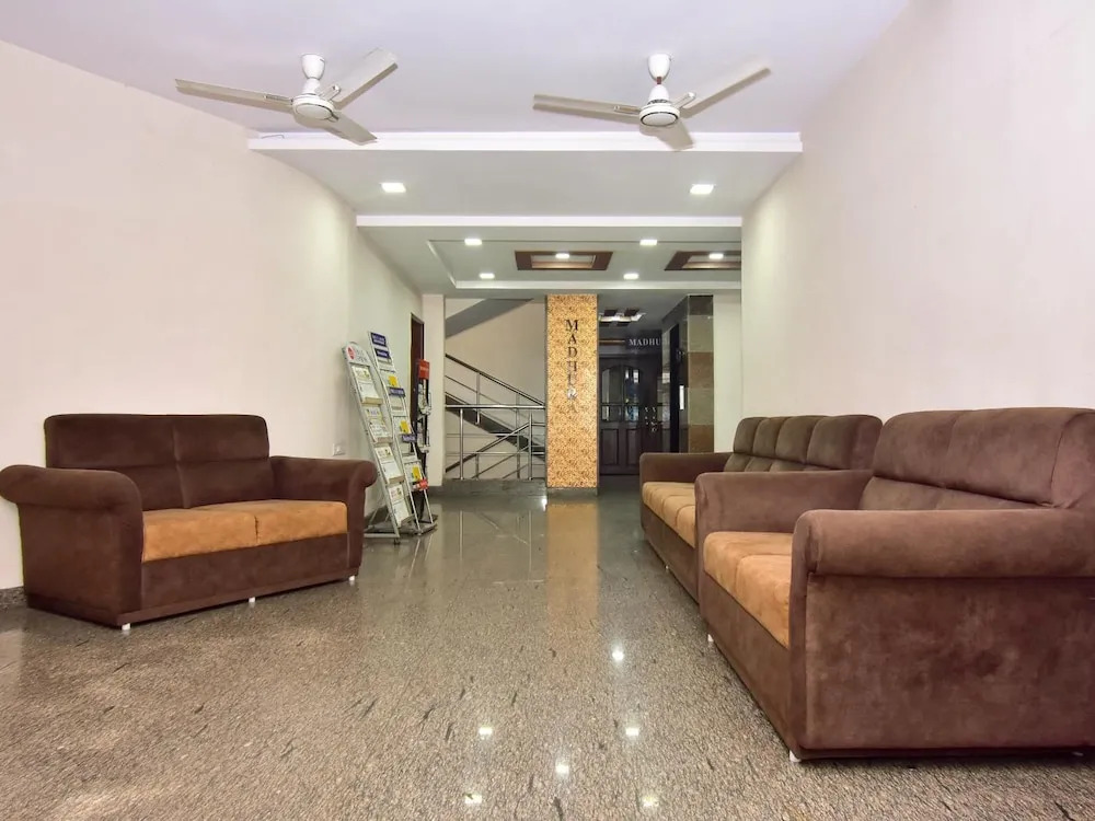 Dwaraka Inn