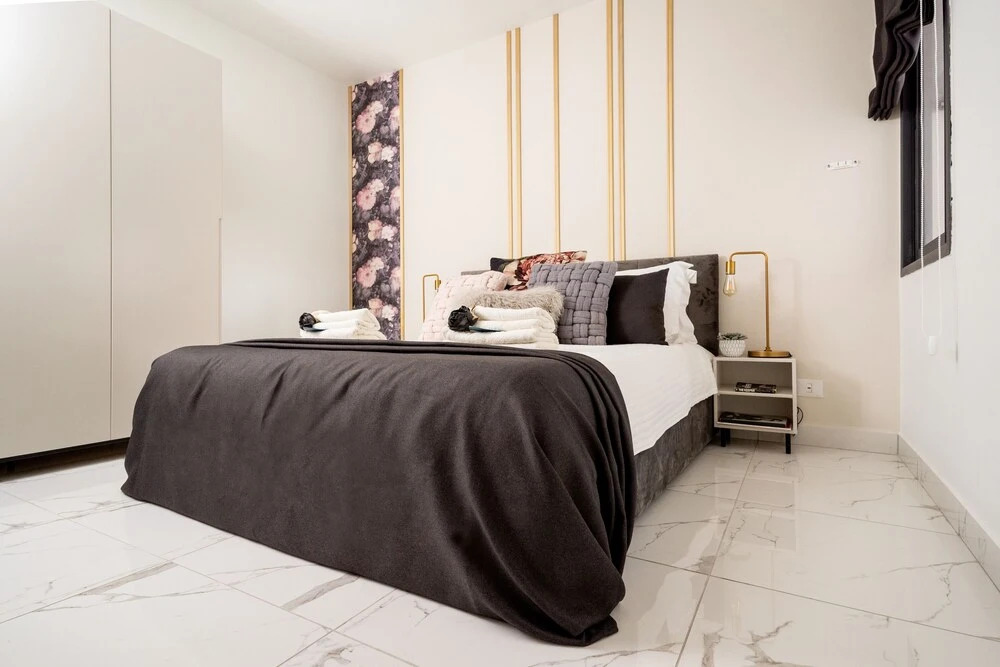 HolySuite Even Israel