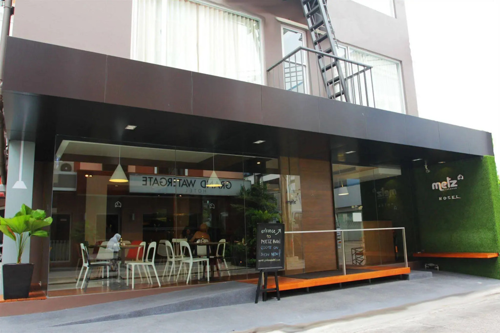 P ratunam Residence Hotel