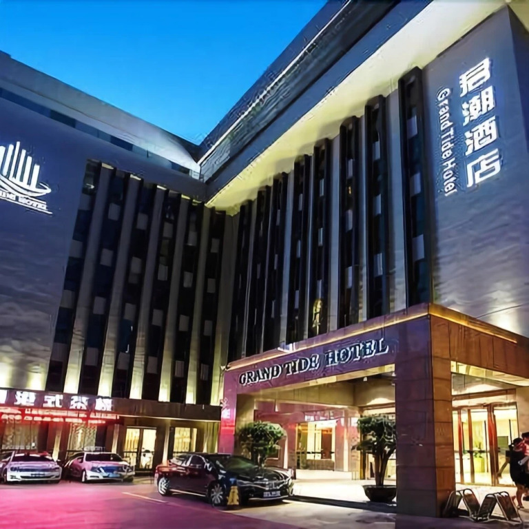 Grand Tide Hotel