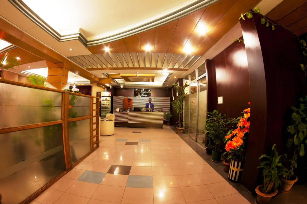 Hotel Tropical Daisy