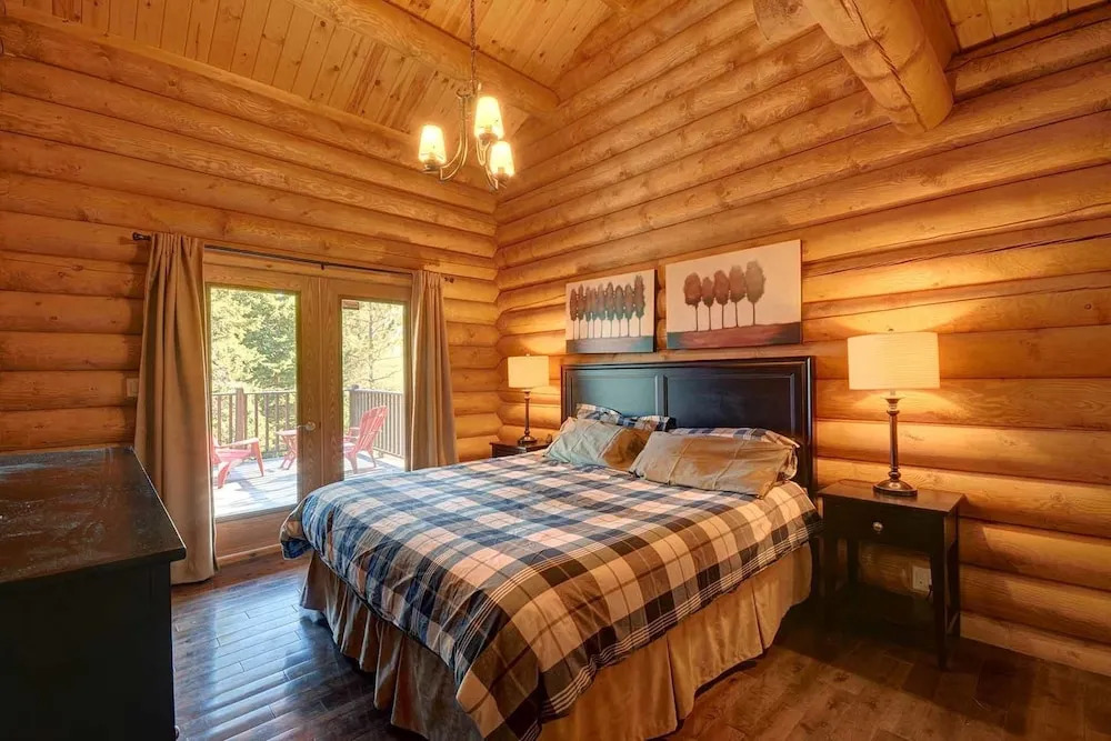 Chalet Nanook of the North