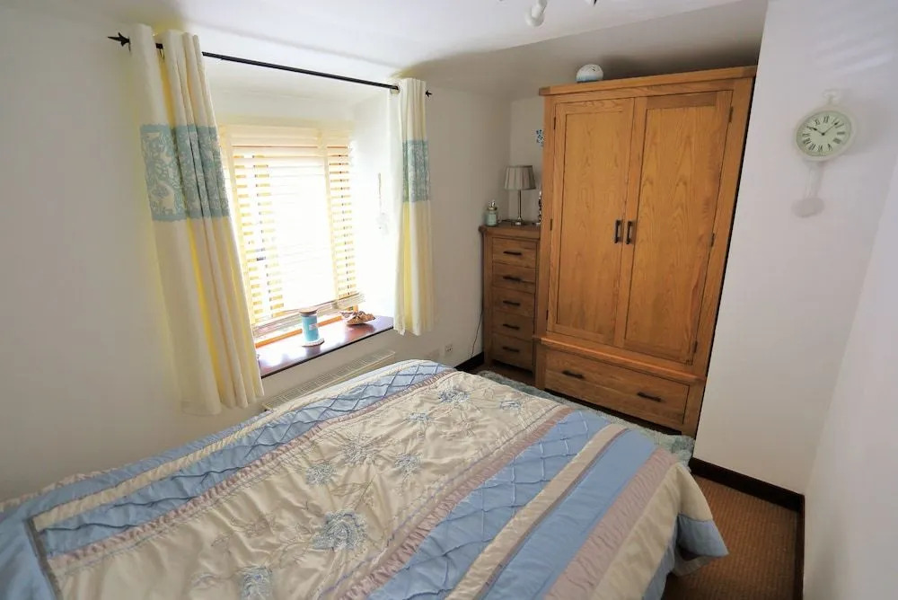 Vectis Cottage