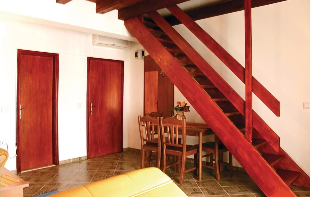 Lovely Home In Podstrana