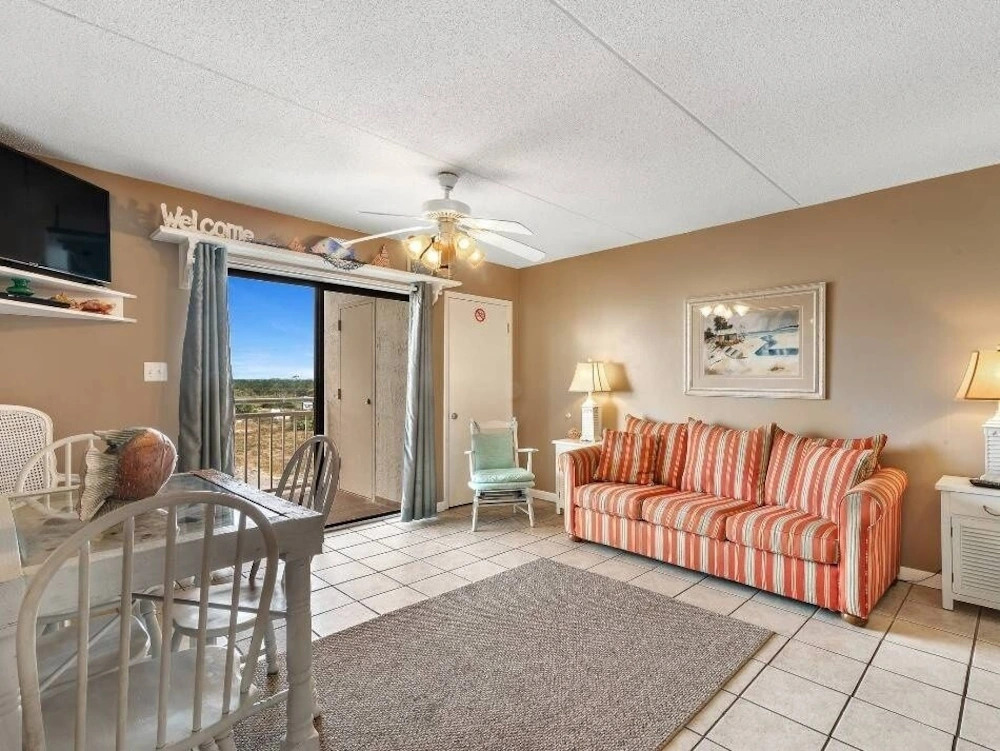 Sugar Beach 257 2 Bedroom Condo by Redawning