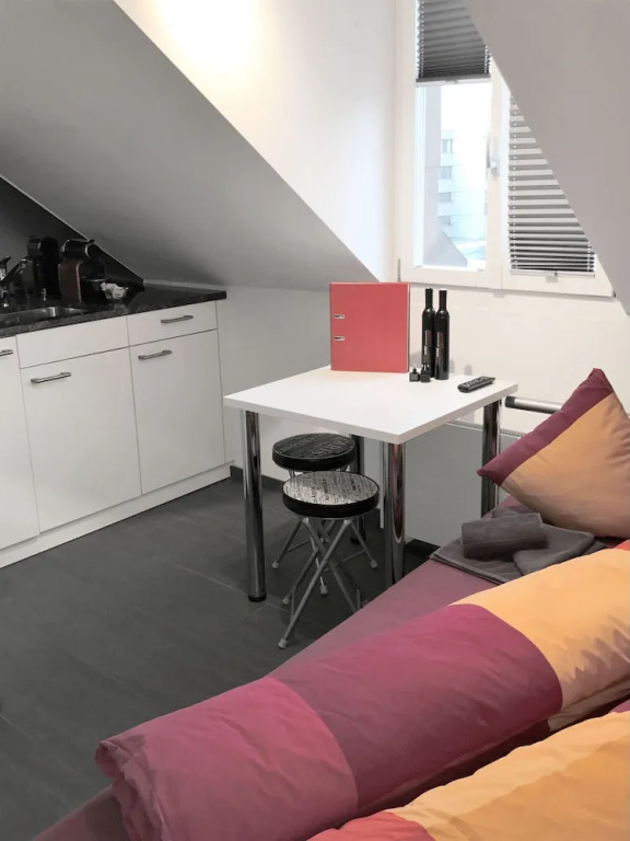 HITrental Station Apartments