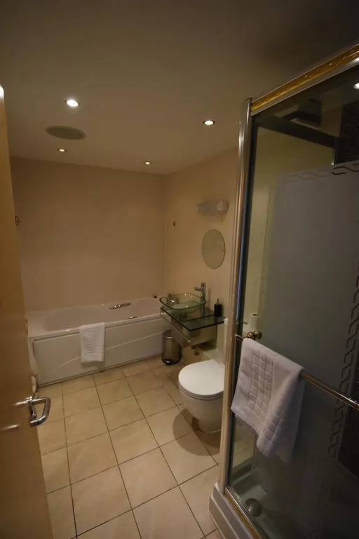 Rapier Heights Penthouse Apartment