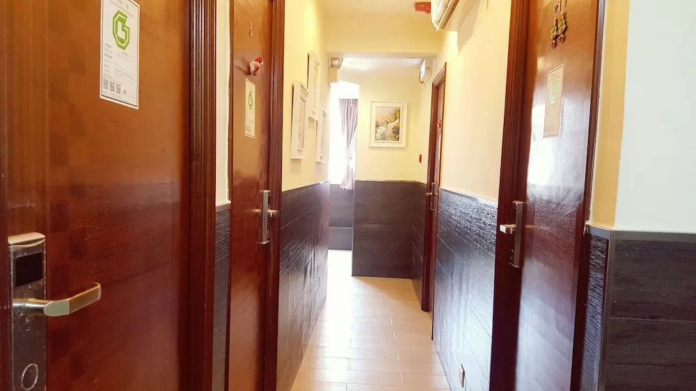 Everyday Inn Hotel