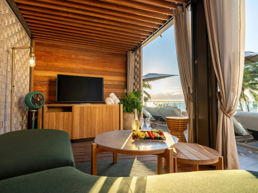 Signia by Hilton Diplomat Beach Resort