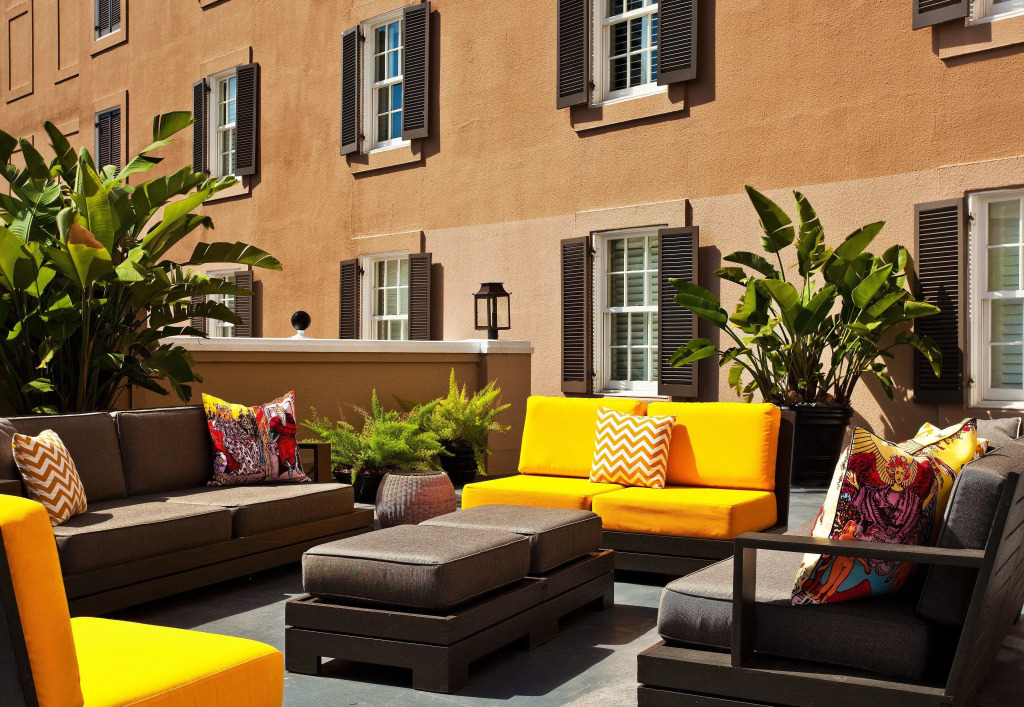 Отель Hotel de la Poste   French Quarter, A Renaissance Hotel