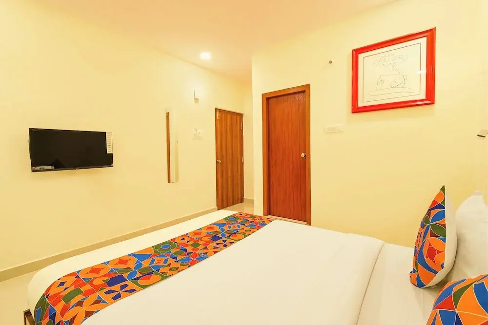 Fabhotel Vk'S Gandimaisamma