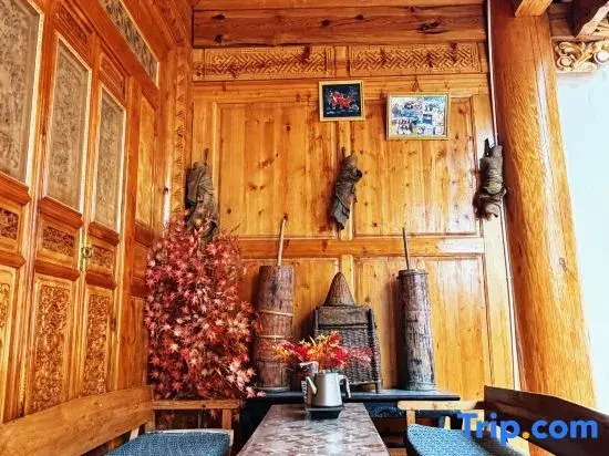 Shangri-La Muxue Xingyue Homestay