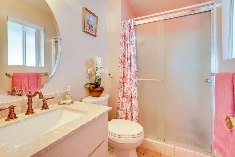 Home w/ Private Pool: 1 Mi to Lake Havasu
