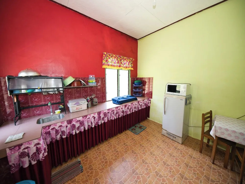 OYO 90990 Sri Tempurung Homestay