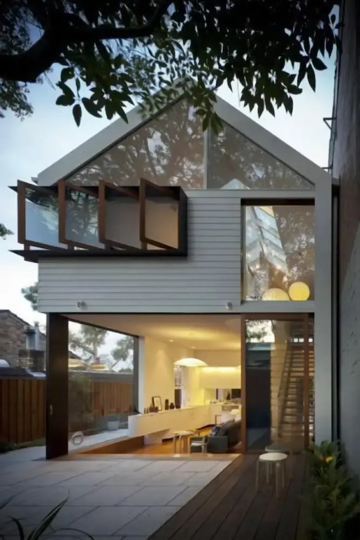 Stunning Family Home 5mins to CBD H332