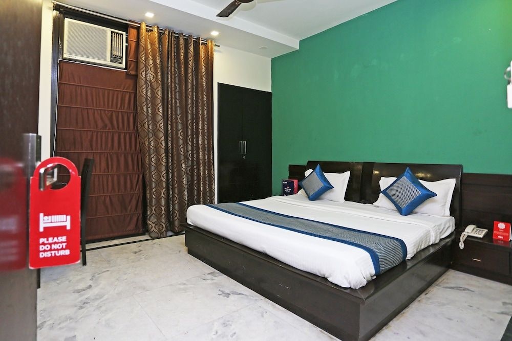 OYO 9720 Home Stay Virat Residency