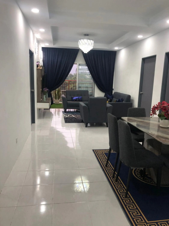 Ramadhina Eagle Eye View Home2stay Emerald Avenue