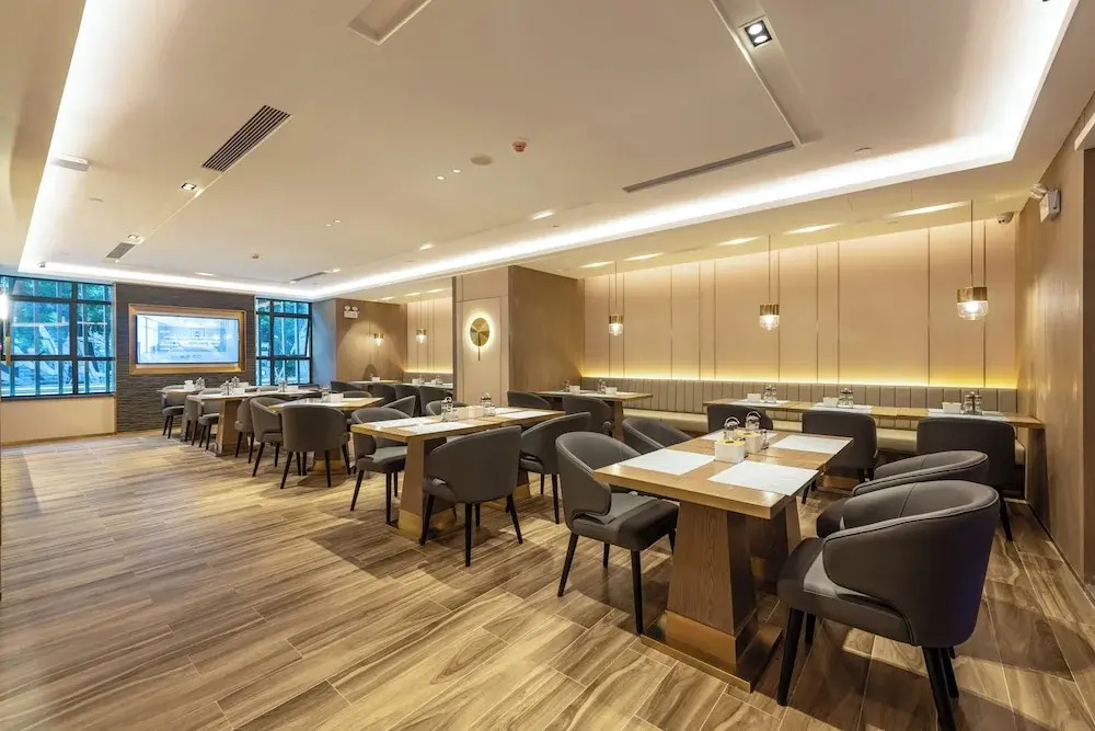 Echarm Plus Hotel Ouzhuang Metro Station Branch