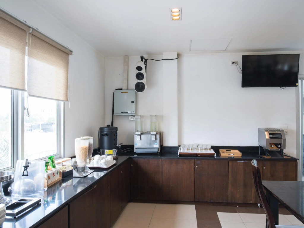 BS Premier Airport Hotel